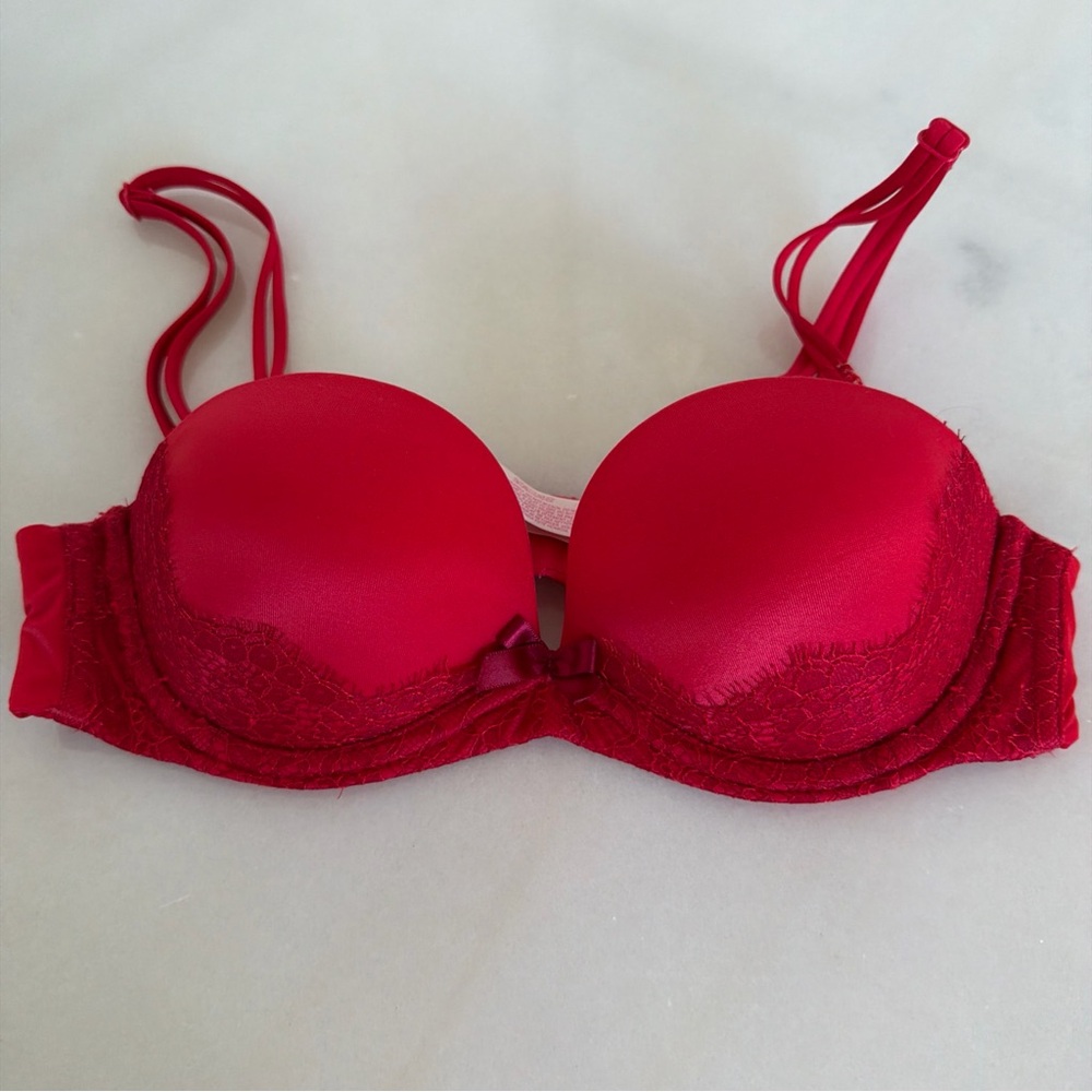 Elegant Red Lace Women's Bra